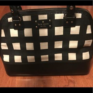 Kate Spade. Black and White purse.